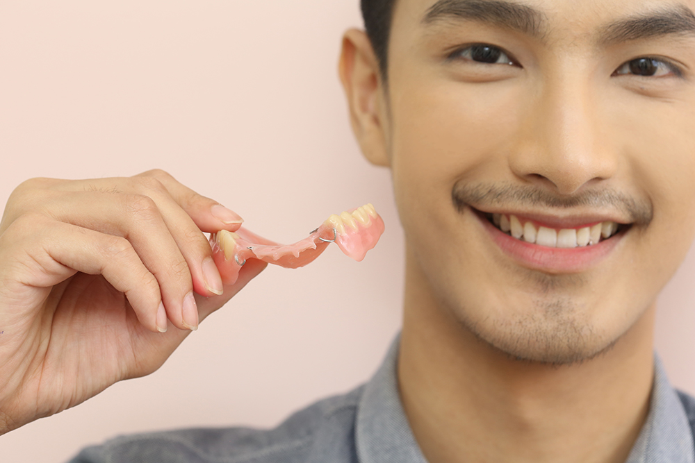 How to wear Partial Denture